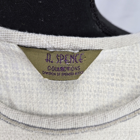 Elegant Cream and Blue Patchwork Skirt Set - Picture 7 of 12